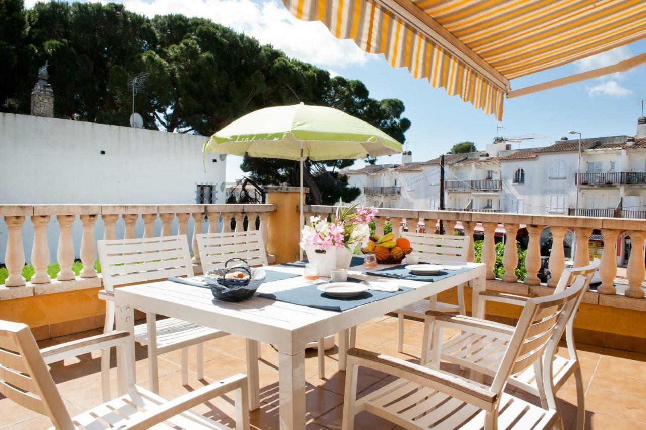La Marinada Villa L' Escala Bagian luar foto