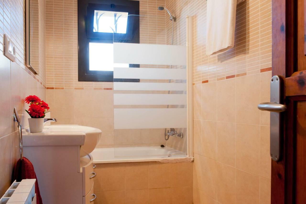 La Marinada Villa L' Escala Bagian luar foto
